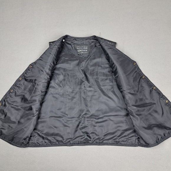 Black Leather Biker Vest Mens Large Snap Button Relaxed‎ Stitching Motorcycle EC - Picture 3 of 8